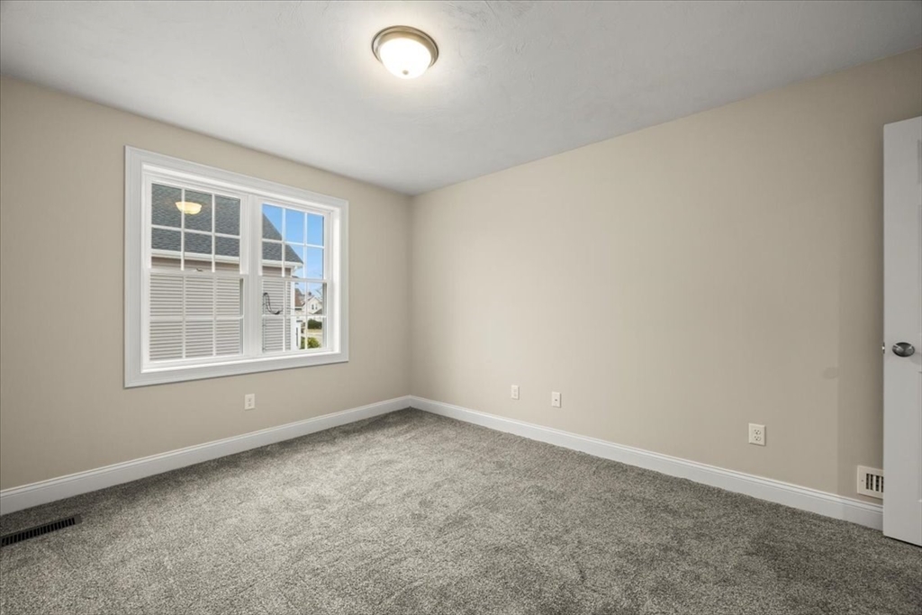 Brockton, Massachusetts, 02301, United States, 4 Bedrooms Bedrooms, ,3 BathroomsBathrooms,Residential,For Sale,1846360