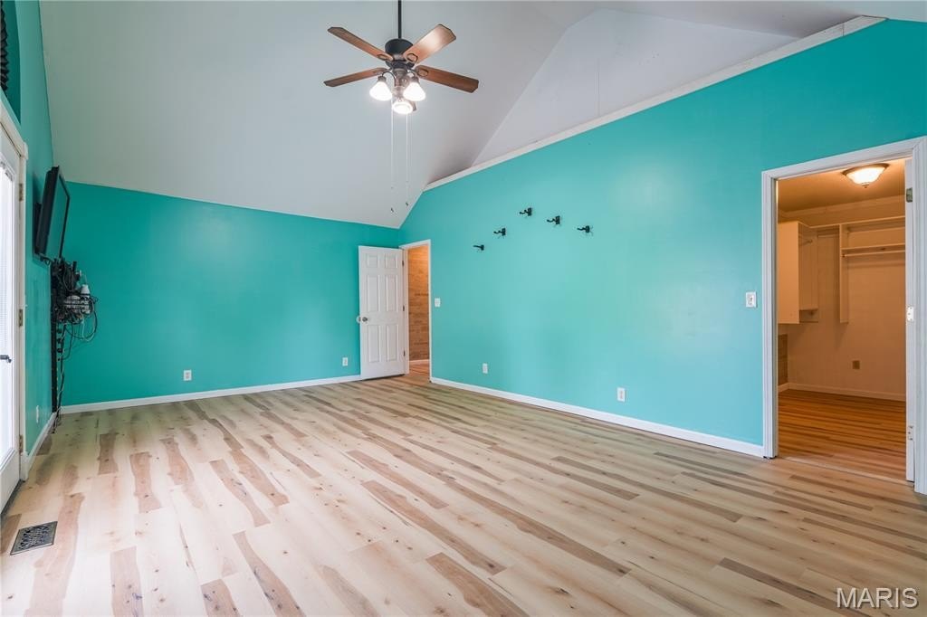 Edwardsville, Illinois, 62025, United States, 5 Bedrooms Bedrooms, ,4 BathroomsBathrooms,Residential,For Sale,1975622