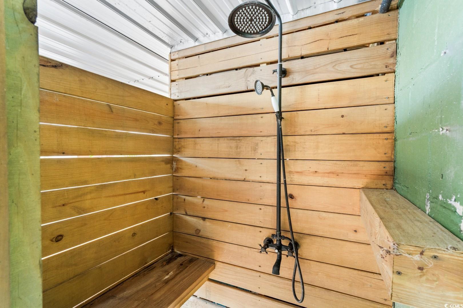 North Myrtle Beach, South Carolina, 29582, United States, 6 Bedrooms Bedrooms, ,3 BathroomsBathrooms,Residential,For Sale,1994221