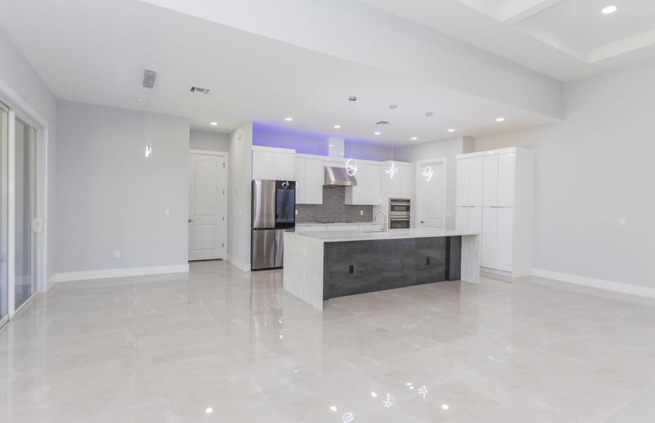 Port St Lucie, Florida, 34986, United States, 4 Bedrooms Bedrooms, ,3 BathroomsBathrooms,Residential,For Sale,1926175