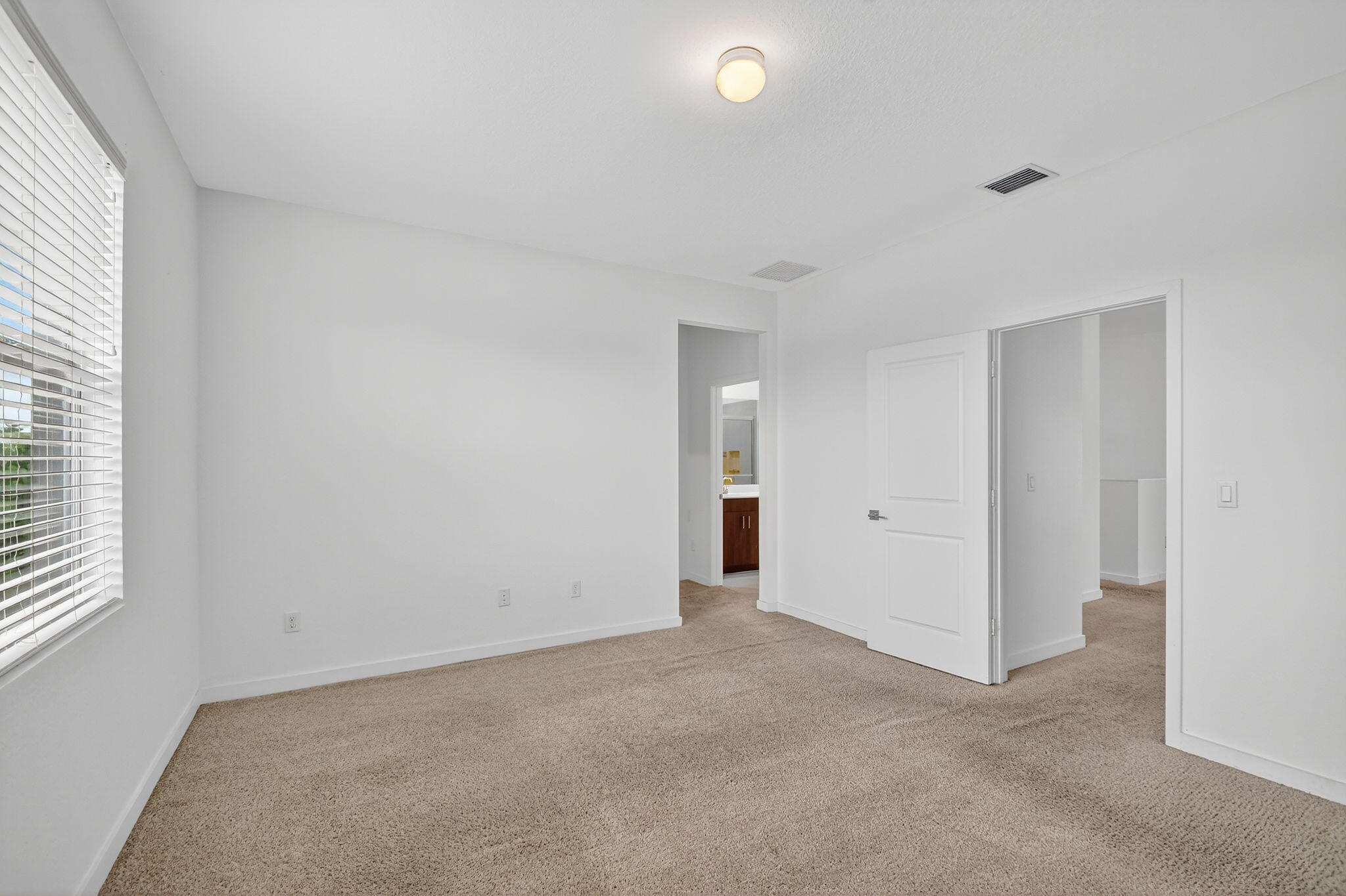 Lake Worth, Florida, 33467, United States, 4 Bedrooms Bedrooms, ,3 BathroomsBathrooms,Residential,For Sale,1819485