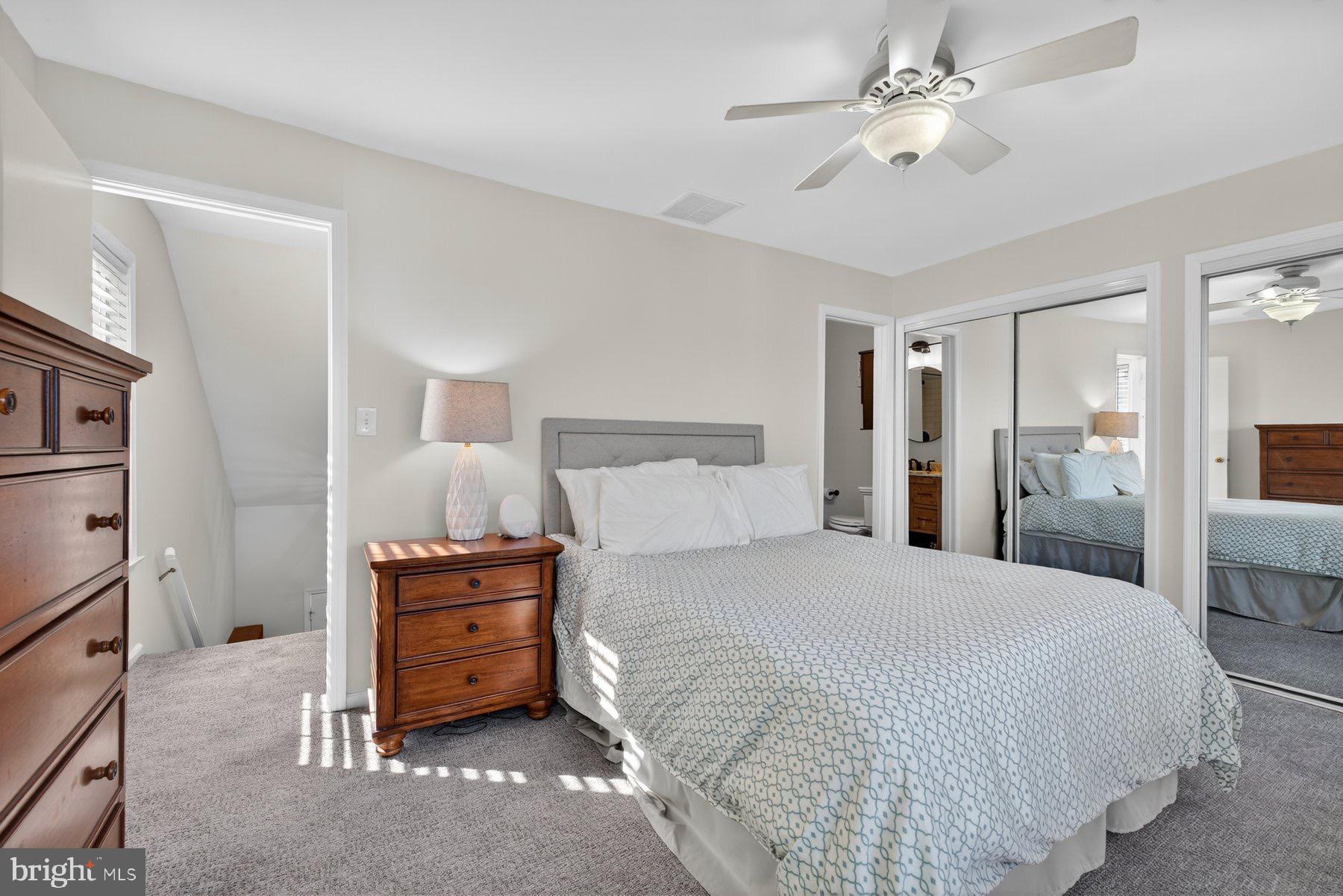 Arlington, Virginia, 22206, United States, ,Residential,For Sale,1992394