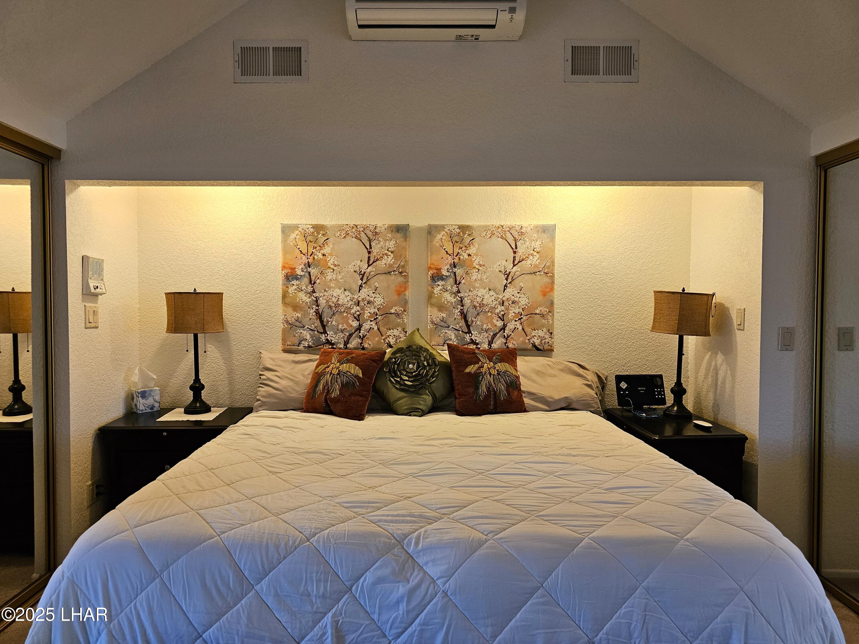 Lake Havasu City, Arizona, 86403, United States, 2 Bedrooms Bedrooms, ,3 BathroomsBathrooms,Residential,For Sale,2001999