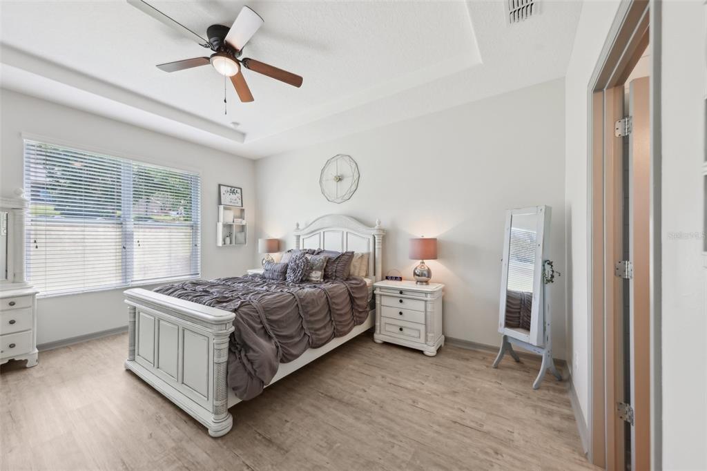 Clermont, Florida, 34711, United States, 5 Bedrooms Bedrooms, ,3 BathroomsBathrooms,Residential,For Sale,1840376