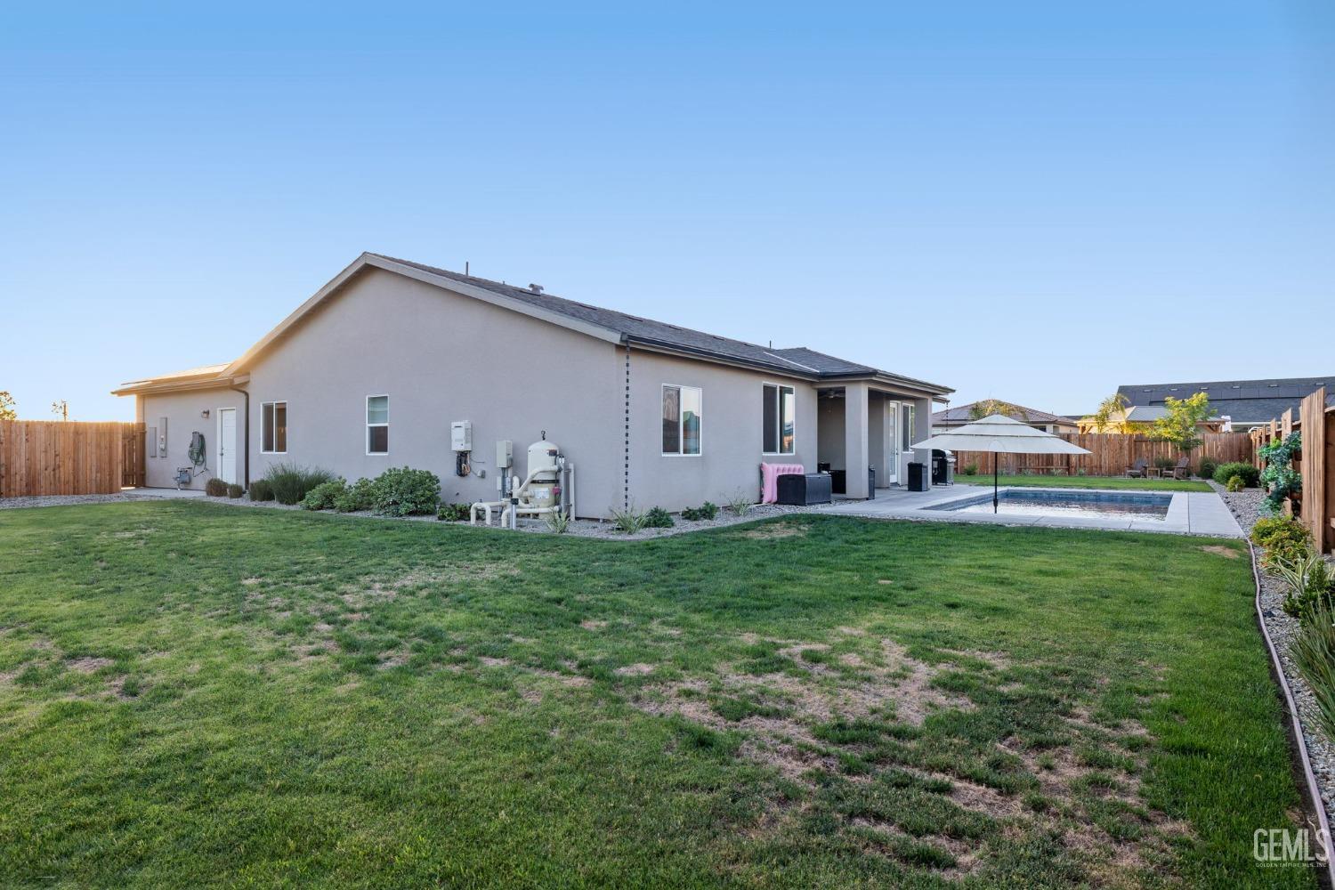 Bakersfield, California, 93313, United States, 4 Bedrooms Bedrooms, ,3 BathroomsBathrooms,Residential,For Sale,1917605