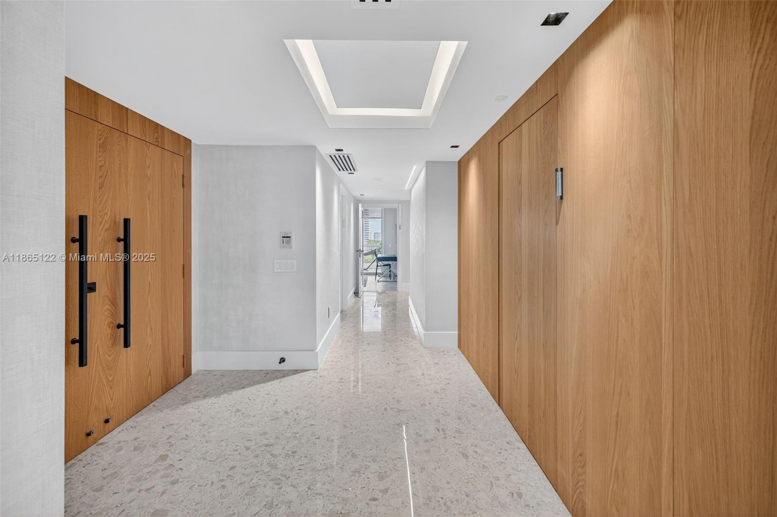 Aventura, Florida, 33160, United States, 3 Bedrooms Bedrooms, ,4 BathroomsBathrooms,Residential,For Sale,1942054