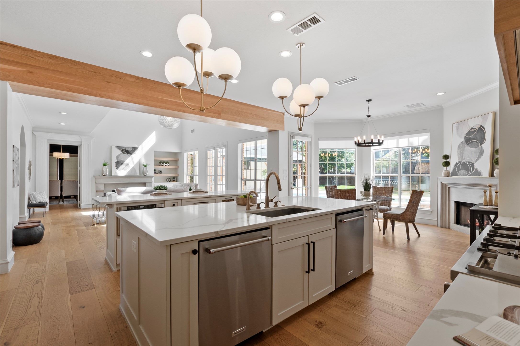 Southlake, Texas, 76092, United States, 5 Bedrooms Bedrooms, ,6 BathroomsBathrooms,Residential,For Sale,1962326