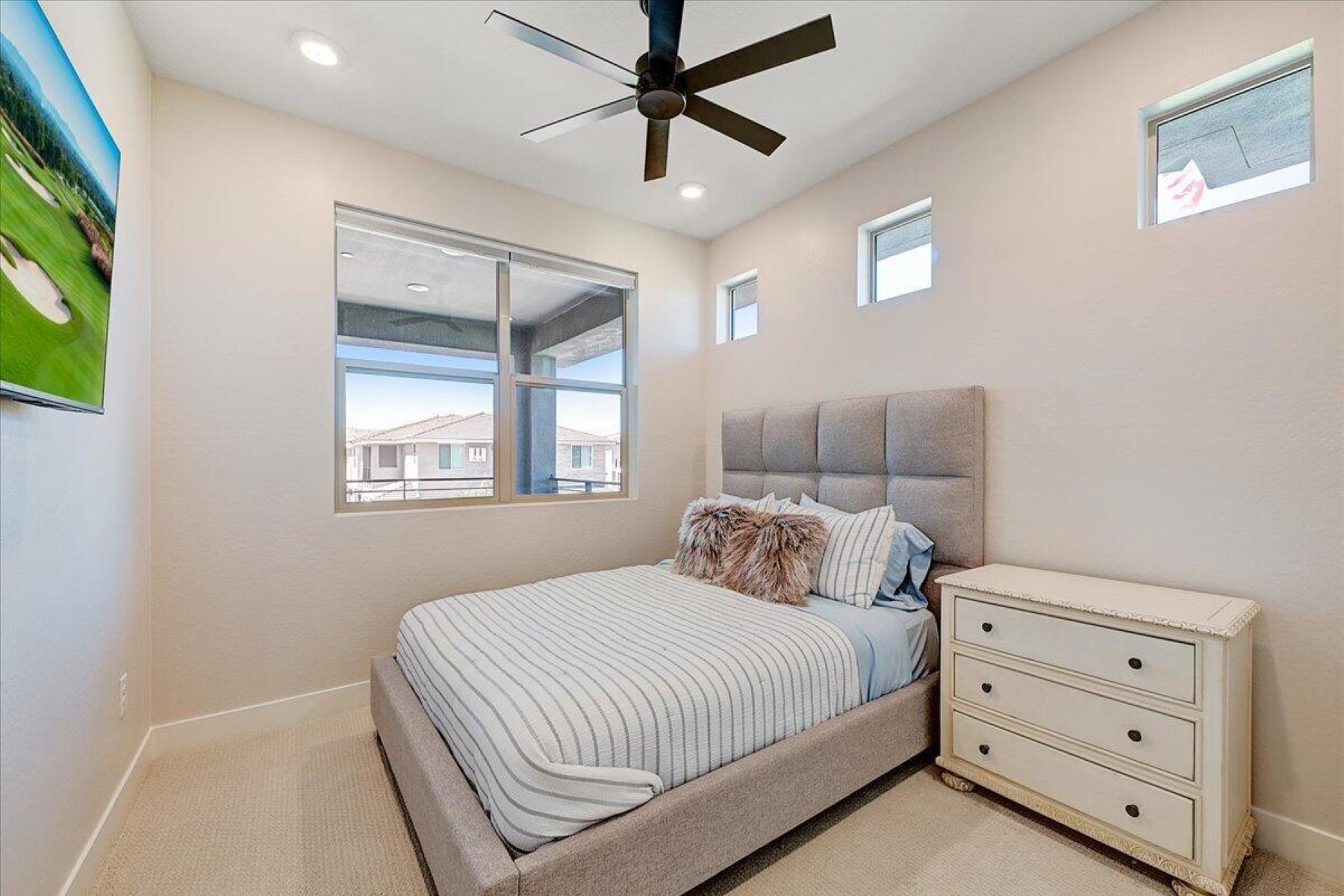 2121 W Sonoran Desert Drive  Phoenix, AZ - 物件實景