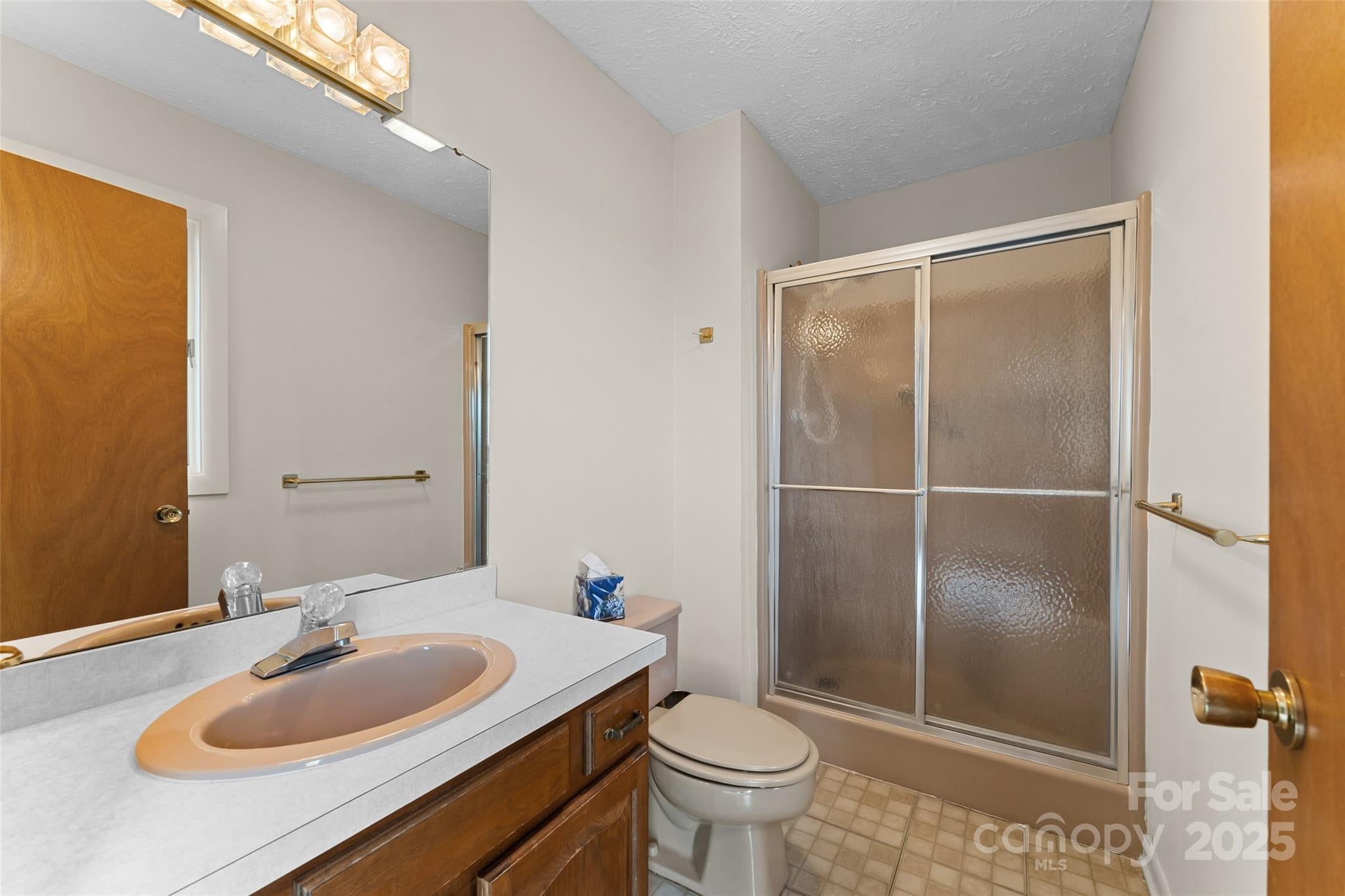 Asheville, North Carolina, 28806, United States, 4 Bedrooms Bedrooms, ,7 BathroomsBathrooms,Residential,For Sale,2001190