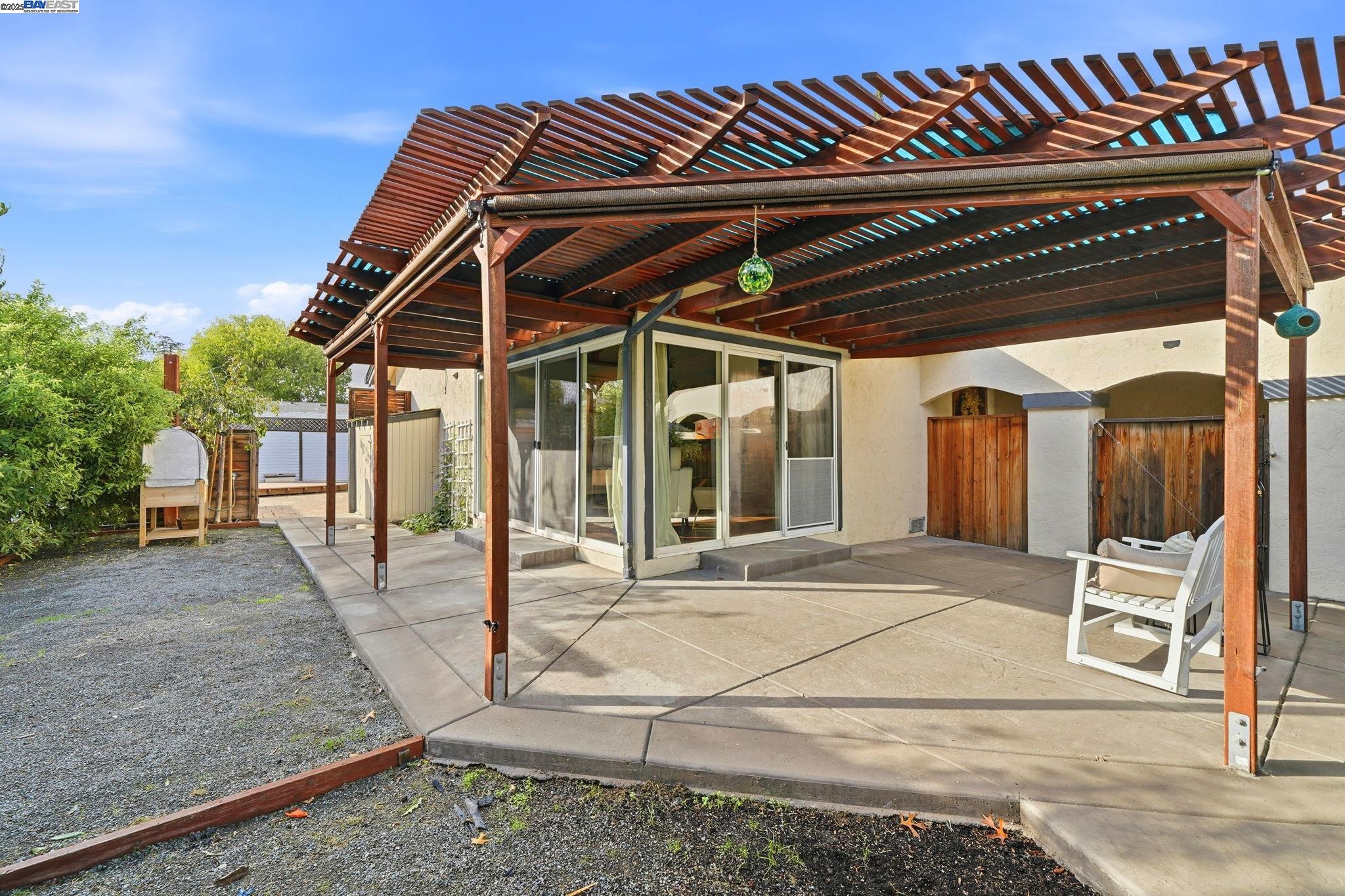 Livermore, California, 94551, United States, 3 Bedrooms Bedrooms, ,2 BathroomsBathrooms,Residential,For Sale,1992921