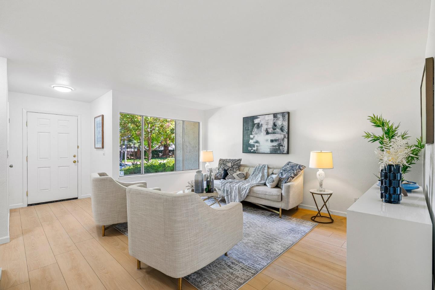 Sunnyvale, California, 94087, United States, 2 Bedrooms Bedrooms, ,2 BathroomsBathrooms,Residential,For Sale,1947978