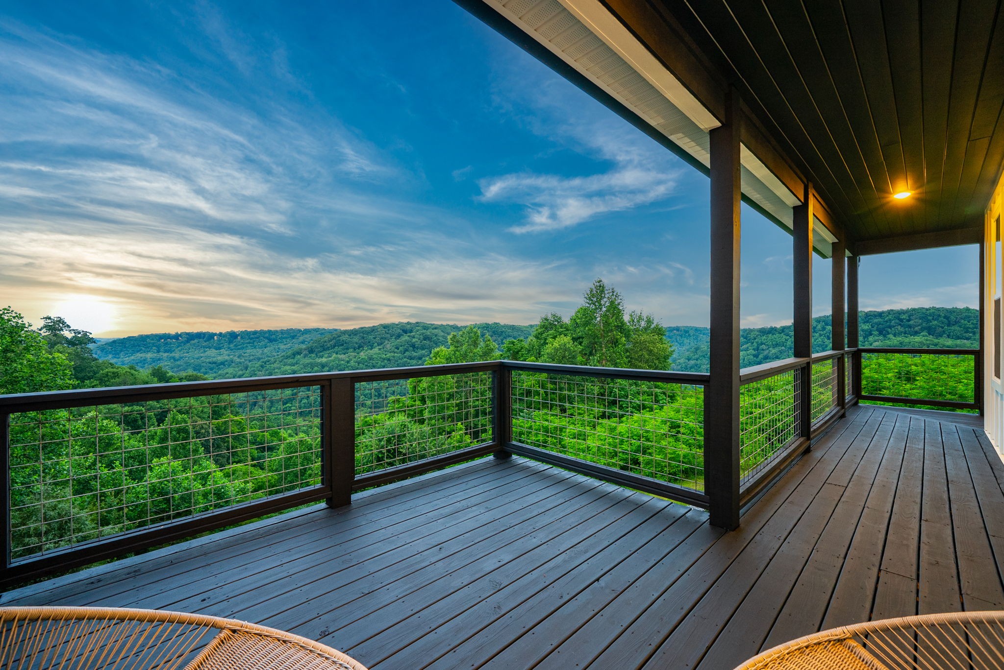 Smithville, Tennessee, 37166, United States, 3 Bedrooms Bedrooms, ,4 BathroomsBathrooms,Residential,For Sale,1935020
