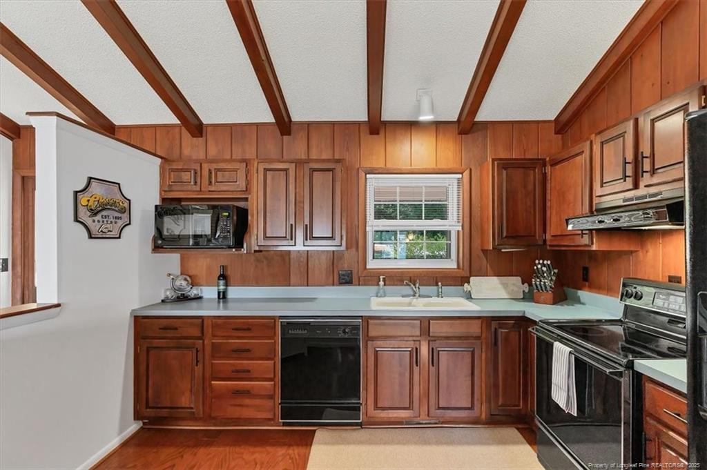 Whispering Pines, North Carolina, 28327, United States, 2 Bedrooms Bedrooms, ,2 BathroomsBathrooms,Residential,For Sale,1956580