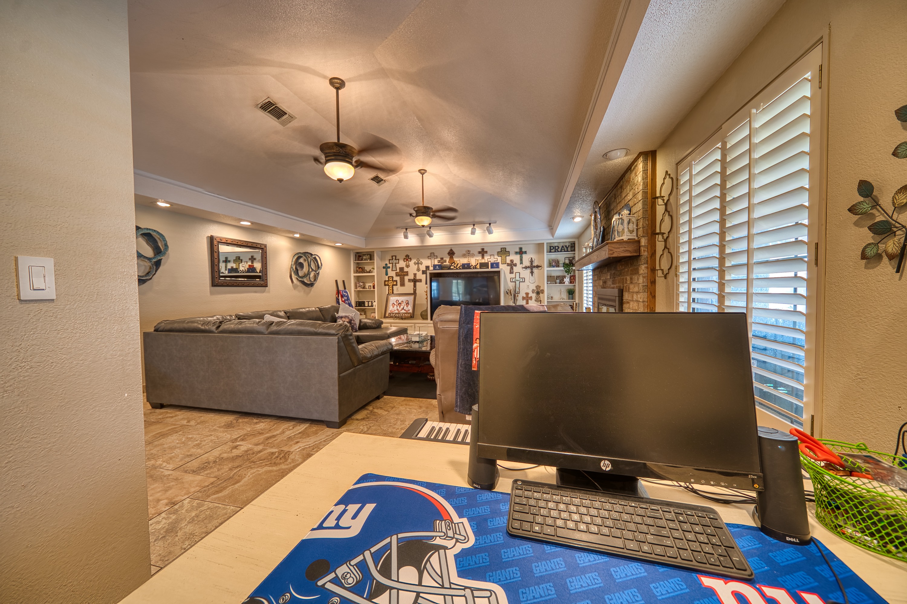 Carlsbad, New Mexico, 88220, United States, 4 Bedrooms Bedrooms, ,3 BathroomsBathrooms,Residential,For Sale,1974897