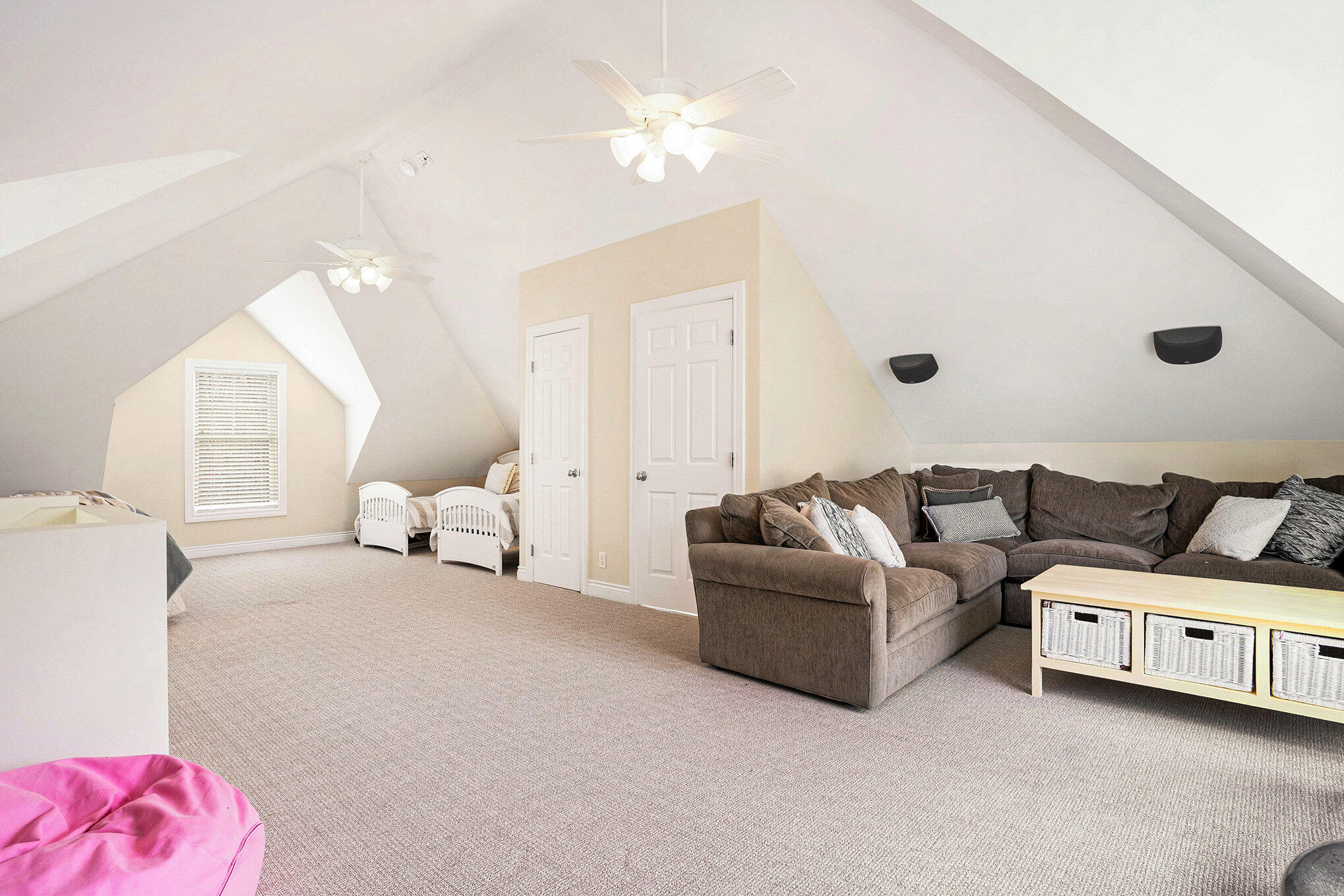 South Haven, Michigan, 49090, United States, 4 Bedrooms Bedrooms, ,4 BathroomsBathrooms,Residential,For Sale,1945011