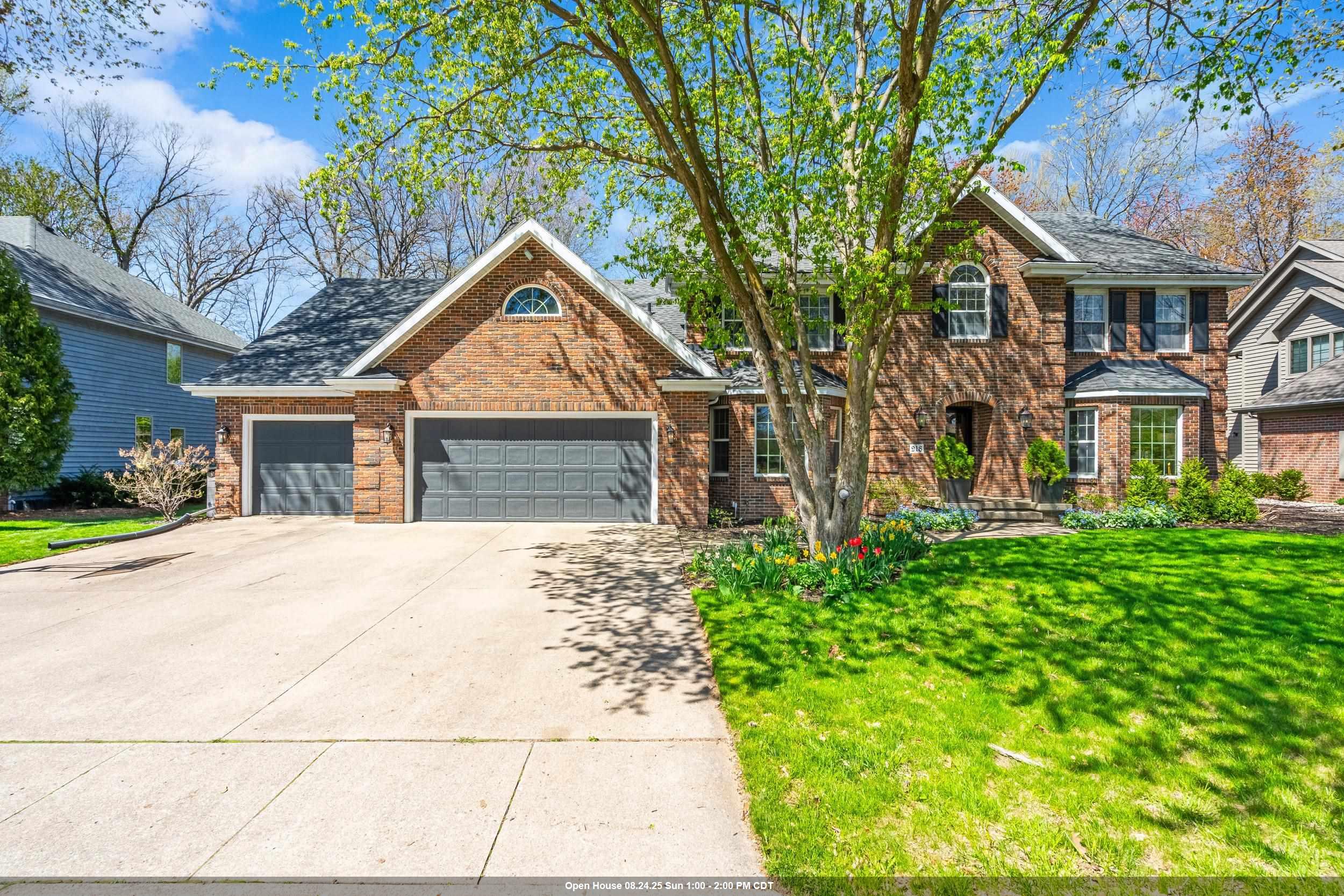 Appleton, Wisconsin, 54915, United States, 4 Bedrooms Bedrooms, ,4 BathroomsBathrooms,Residential,For Sale,1921997