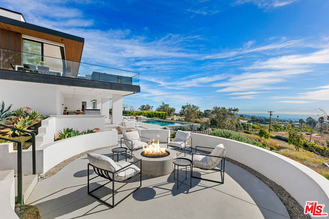 29623 Cuthbert Rd, Malibu, California, 90265, United States, 5 Bedrooms Bedrooms, ,8 BathroomsBathrooms,Residential,For Sale,29623 Cuthbert Rd,1682561
