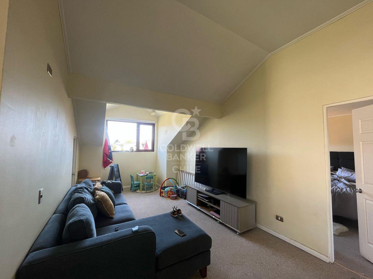 Puerto Varas, Chile, 5 Bedrooms Bedrooms, ,4 BathroomsBathrooms,Residential,For Sale,1908345