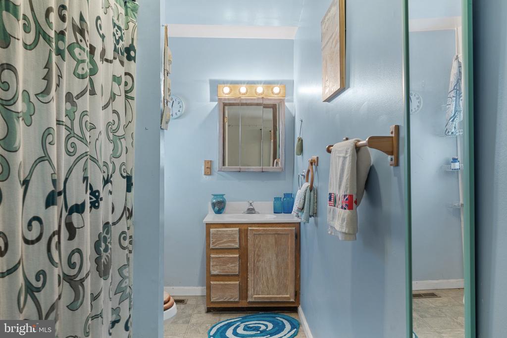 Woodbine, Maryland, 21797, United States, 4 Bedrooms Bedrooms, ,3 BathroomsBathrooms,Residential,For Sale,1921948