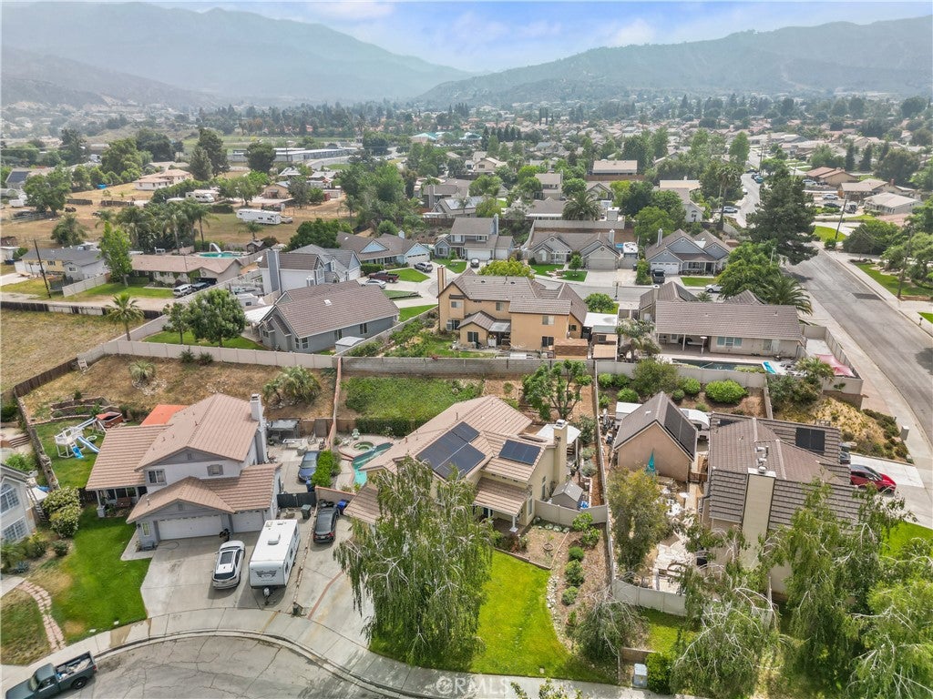 Yucaipa, California, 92399, United States, 5 Bedrooms Bedrooms, ,3 BathroomsBathrooms,Residential,For Sale,1943197