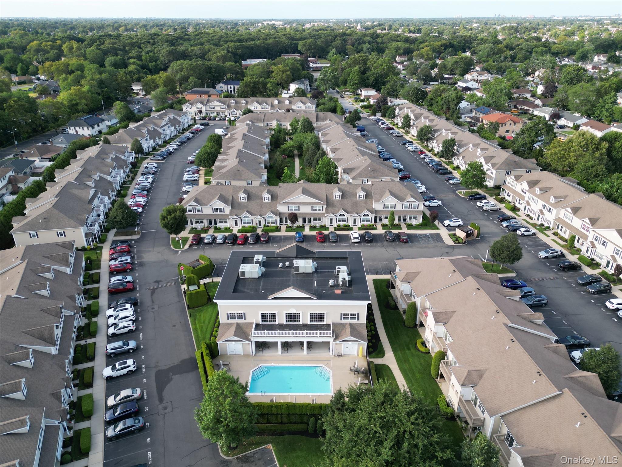Valley Stream, New York, 11580, United States, 2 Bedrooms Bedrooms, ,2 BathroomsBathrooms,Residential,For Sale,1925470