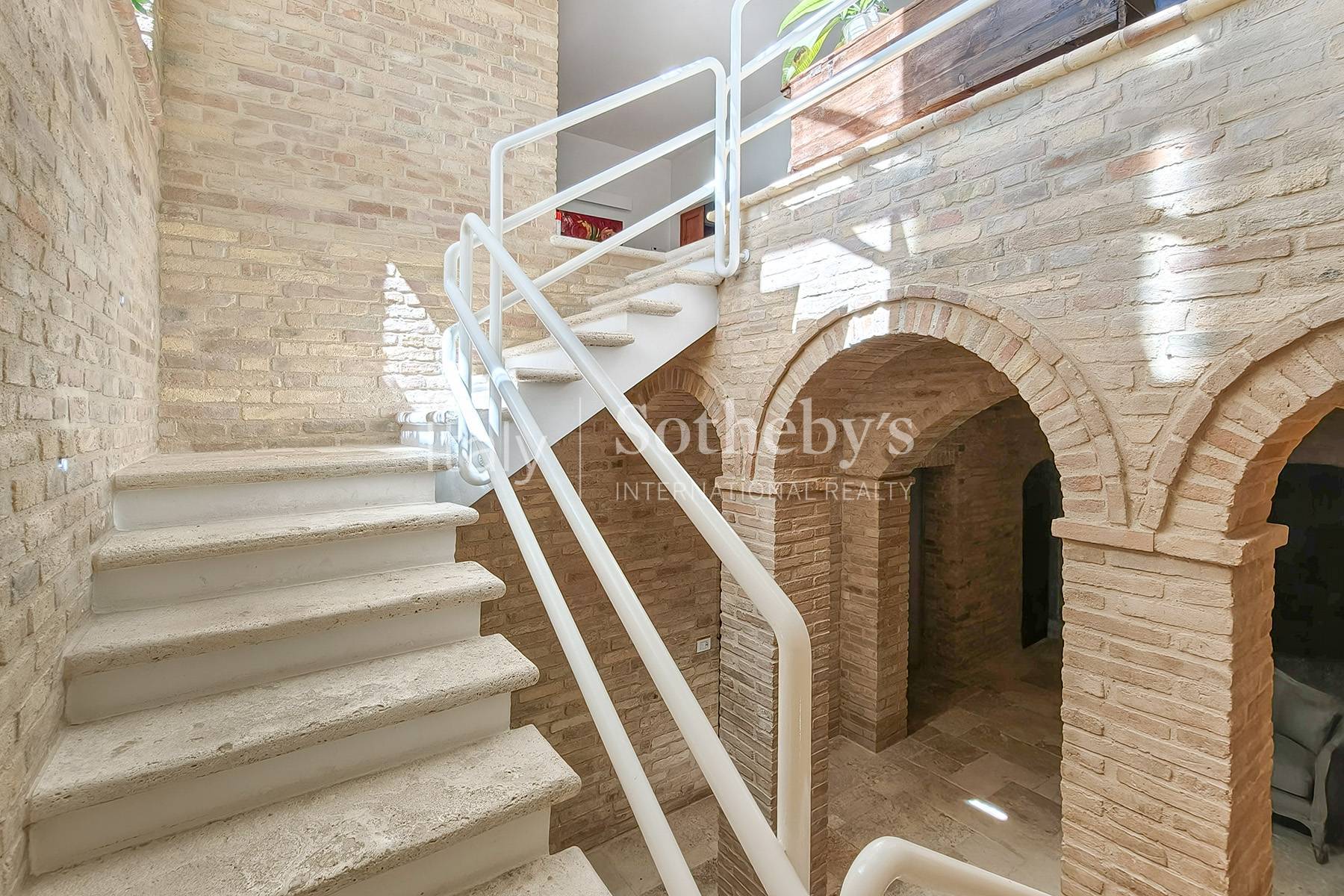  Country estate with vineyards and pool in Le Marche - 物件實景