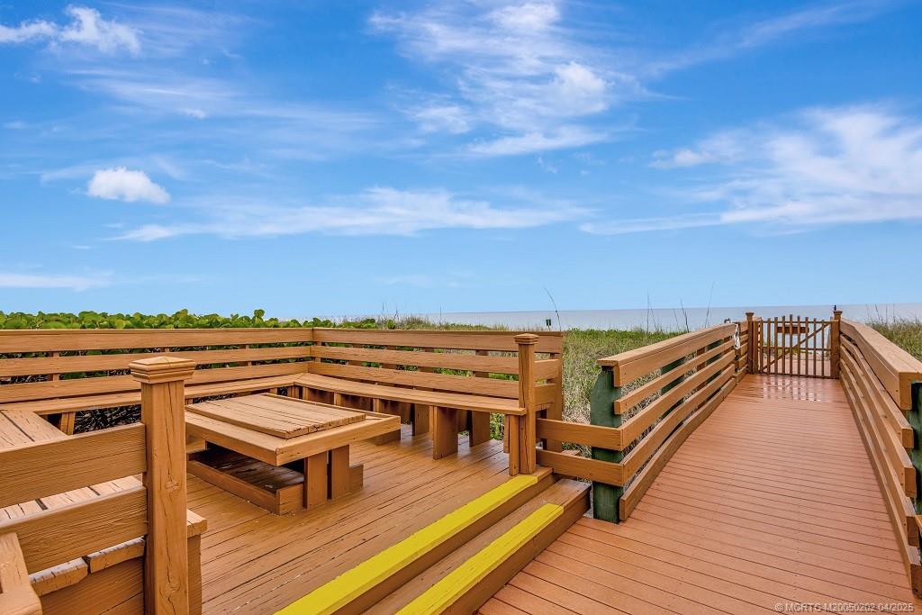 Stuart, Florida, 34996, United States, 2 Bedrooms Bedrooms, ,2 BathroomsBathrooms,Residential,For Sale,1778474