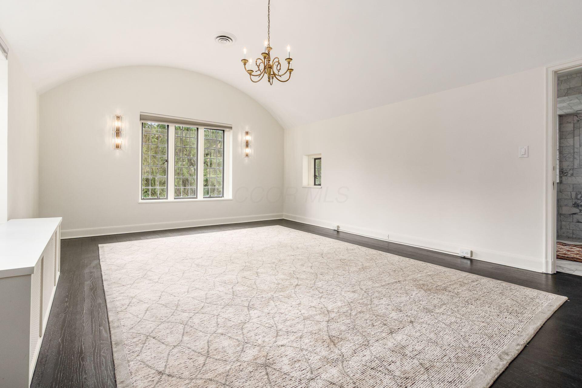 Bexley, Ohio, 43209, United States, 5 Bedrooms Bedrooms, ,6 BathroomsBathrooms,Residential,For Sale,1920055