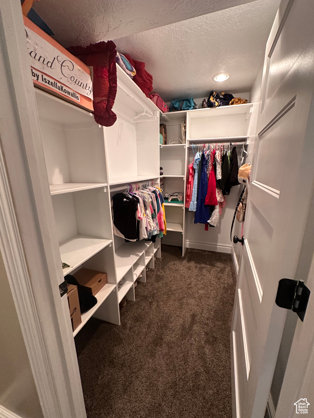 Roosevelt, Utah, 84066, United States, 6 Bedrooms Bedrooms, ,3 BathroomsBathrooms,Residential,For Sale,1976583