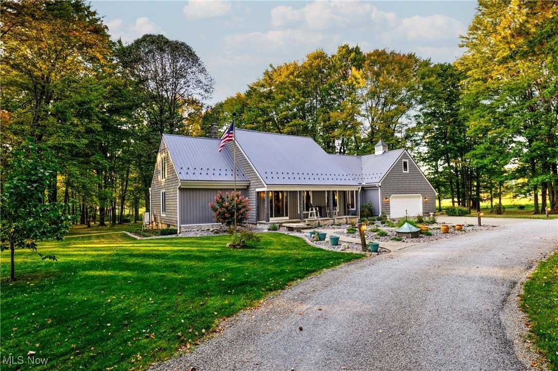Kinsman, Ohio, 44428, United States, 4 Bedrooms Bedrooms, ,4 BathroomsBathrooms,Residential,For Sale,1983424