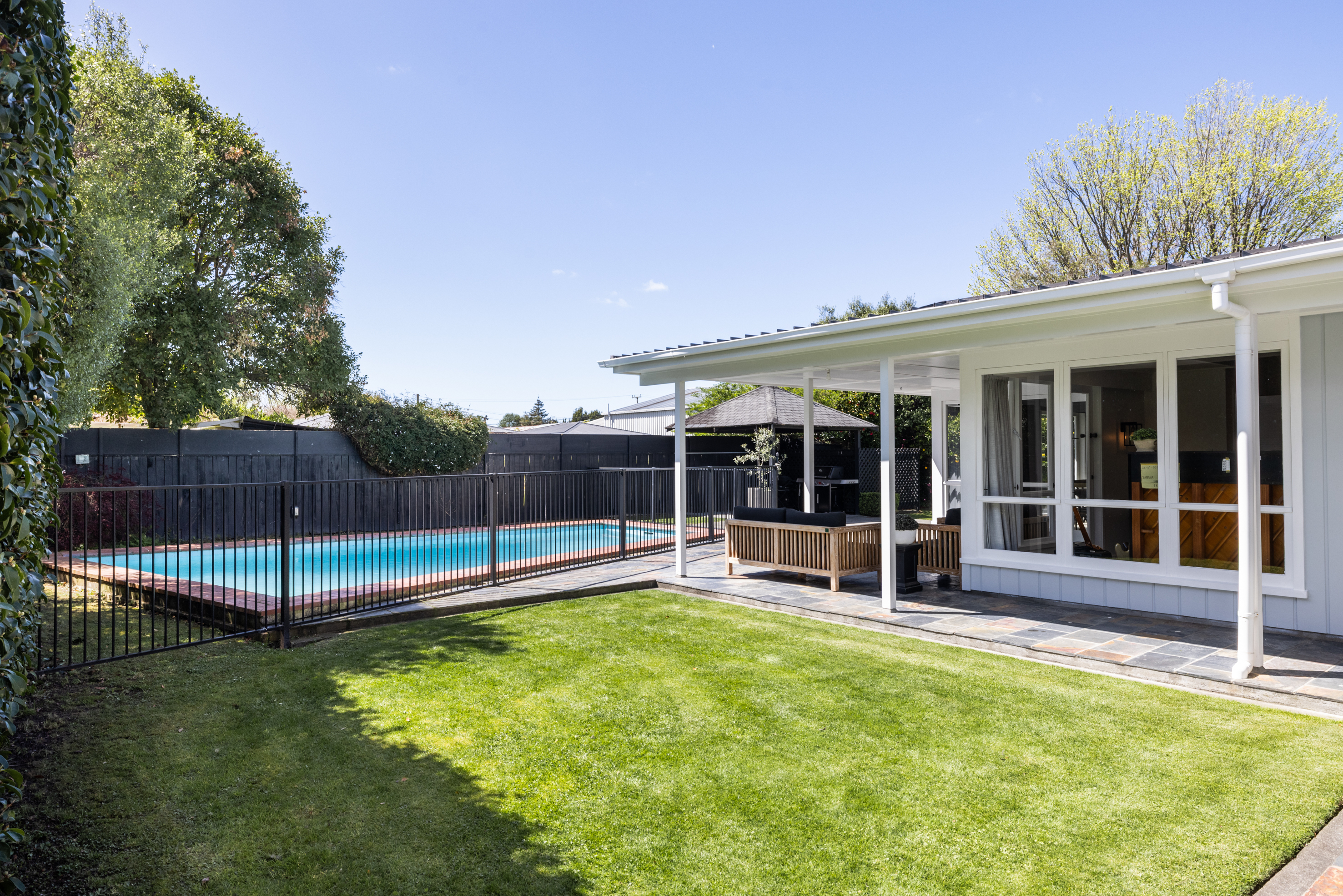  904B Harding Road, Camberley - 物件實景