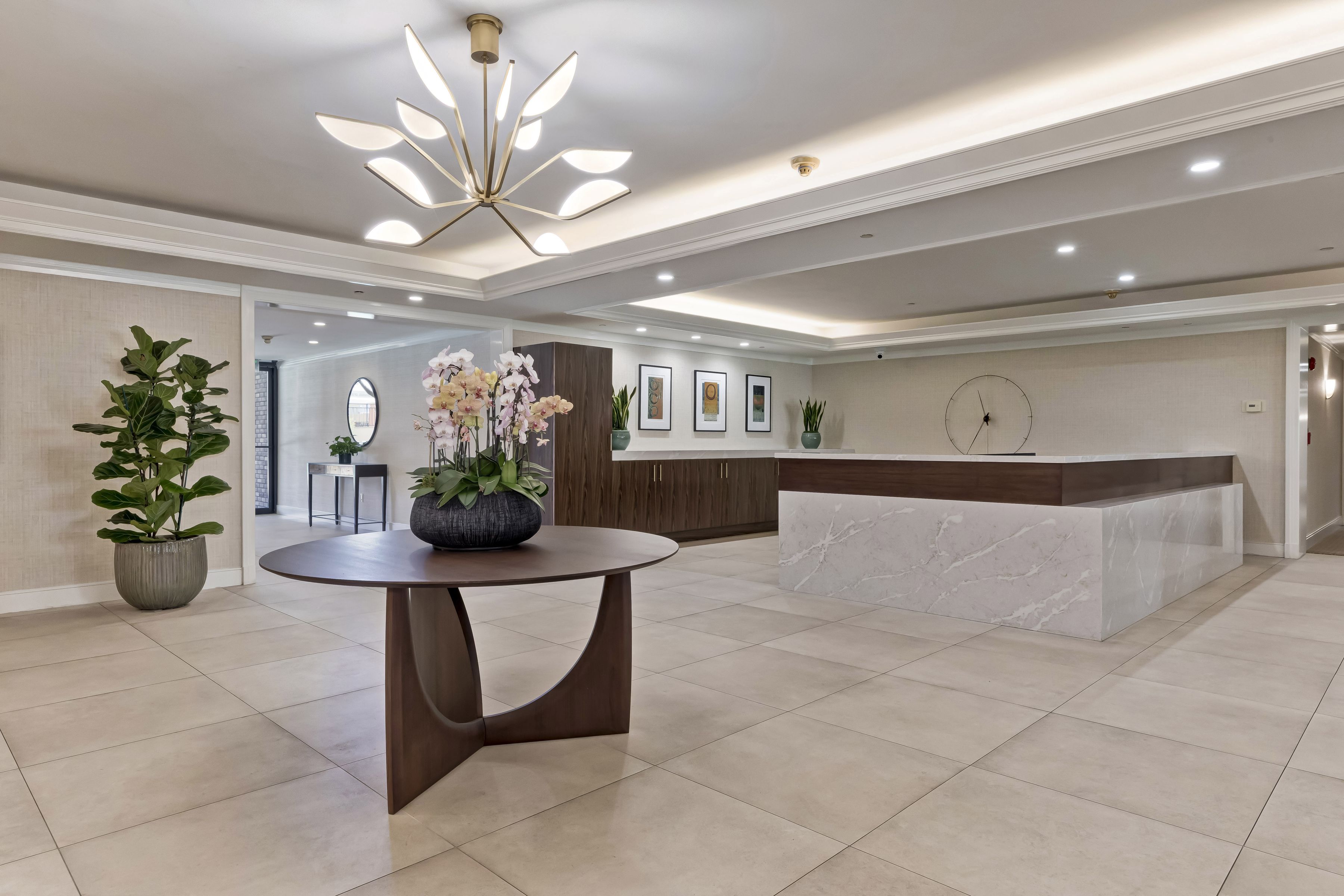 300 North Swall Drive - 物件實景