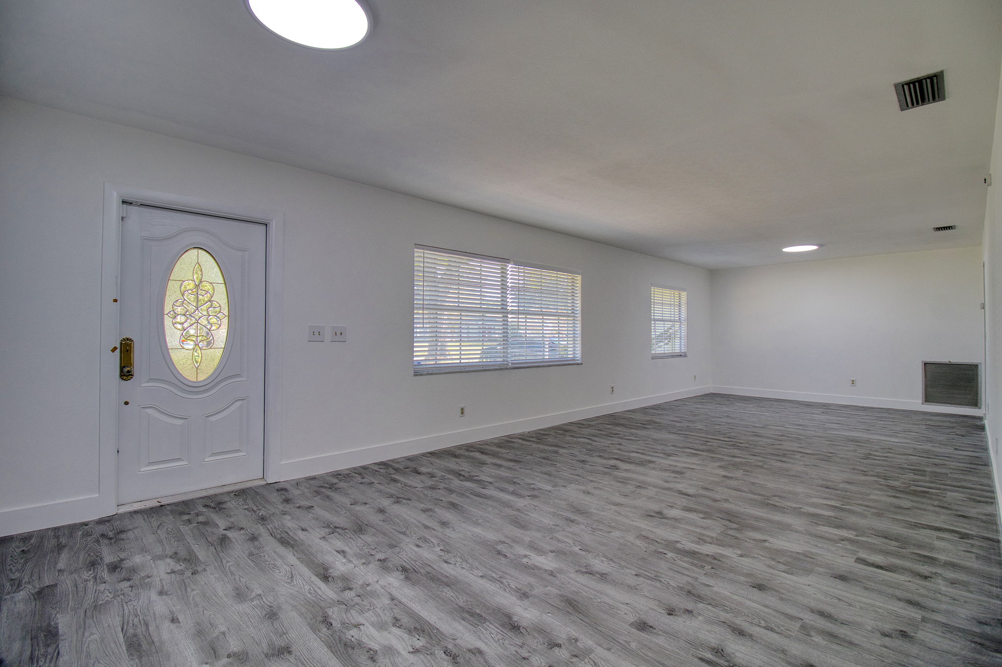 Tampa, Florida, 33613, United States, 4 Bedrooms Bedrooms, ,1 BathroomBathrooms,Residential,For Sale,2006363