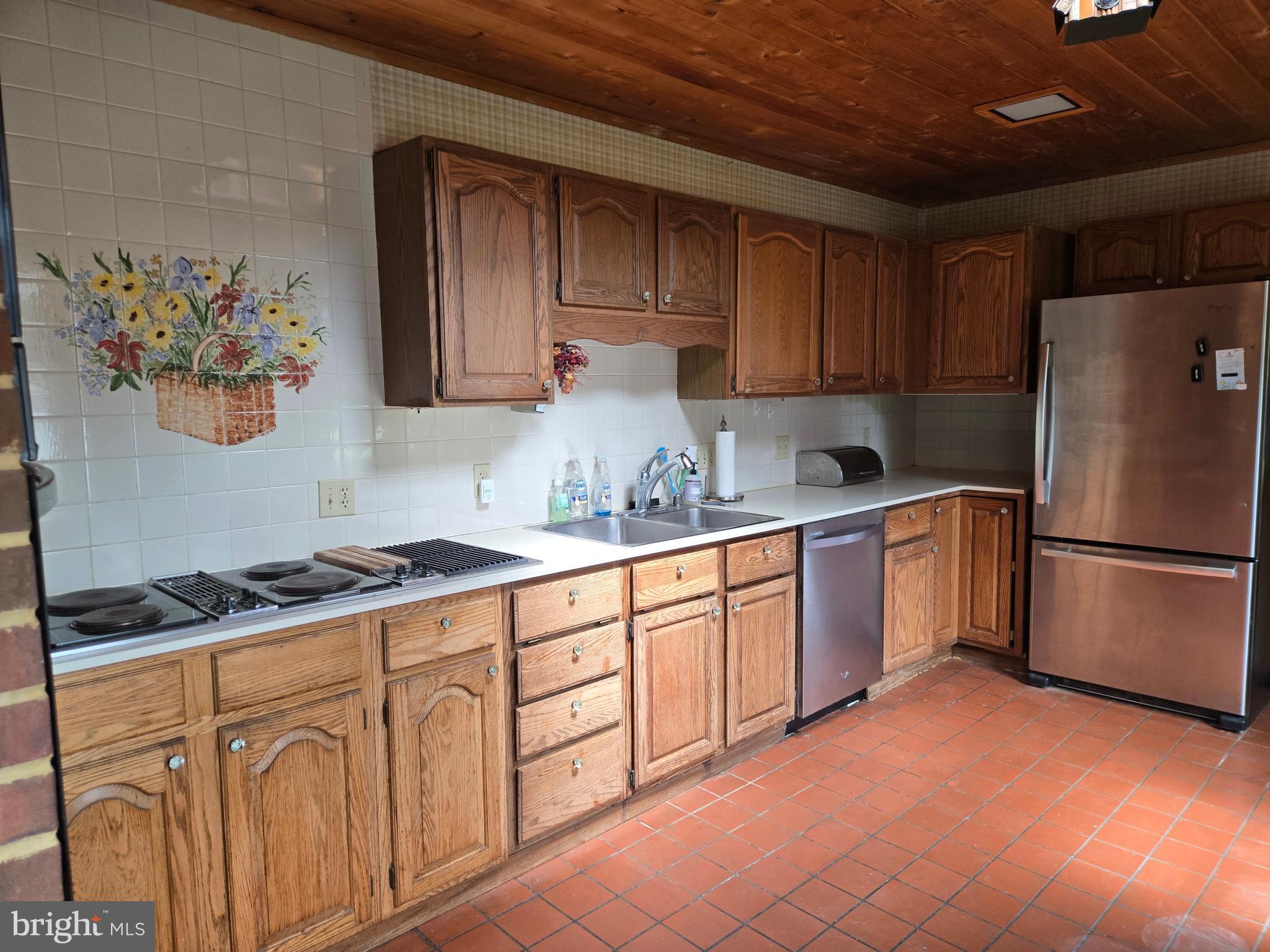 Fairfax, Virginia, 22030, United States, 5 Bedrooms Bedrooms, ,2 BathroomsBathrooms,Residential,For Sale,1920308