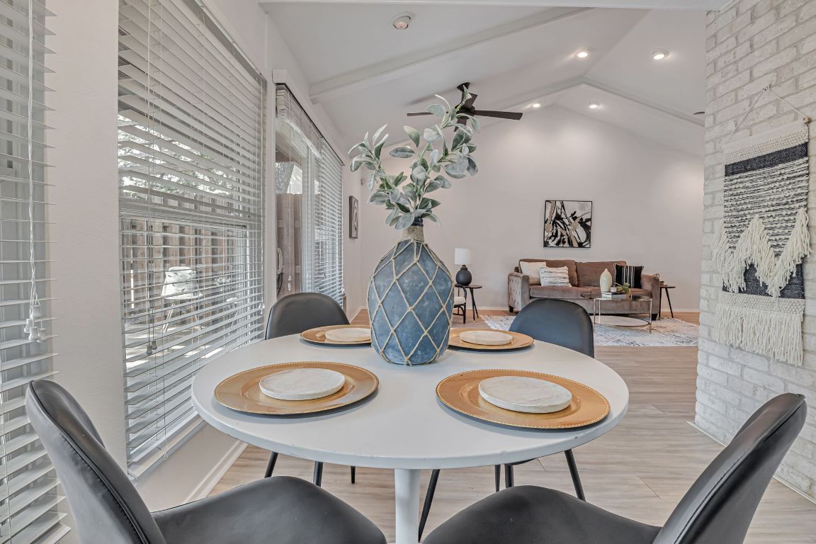 Austin, Texas, 78759, United States, 3 Bedrooms Bedrooms, ,2 BathroomsBathrooms,Residential,For Sale,1857770