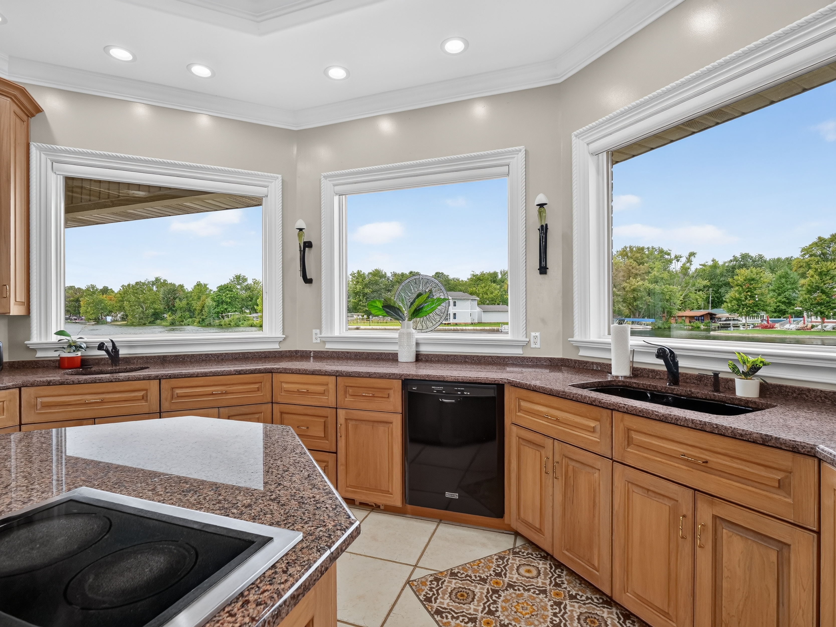  Timeless 4 Bedroom Home on Lake Tippecanoe - 物件實景