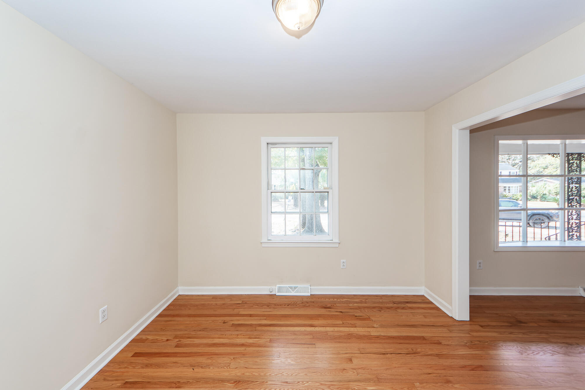 Charleston, South Carolina, 29407, United States, 3 Bedrooms Bedrooms, ,2 BathroomsBathrooms,Residential,For Sale,1738959
