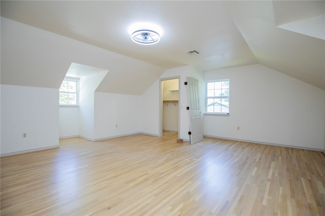Siloam Springs, Arkansas, 72761, United States, 6 Bedrooms Bedrooms, ,4 BathroomsBathrooms,Residential,For Sale,1906870
