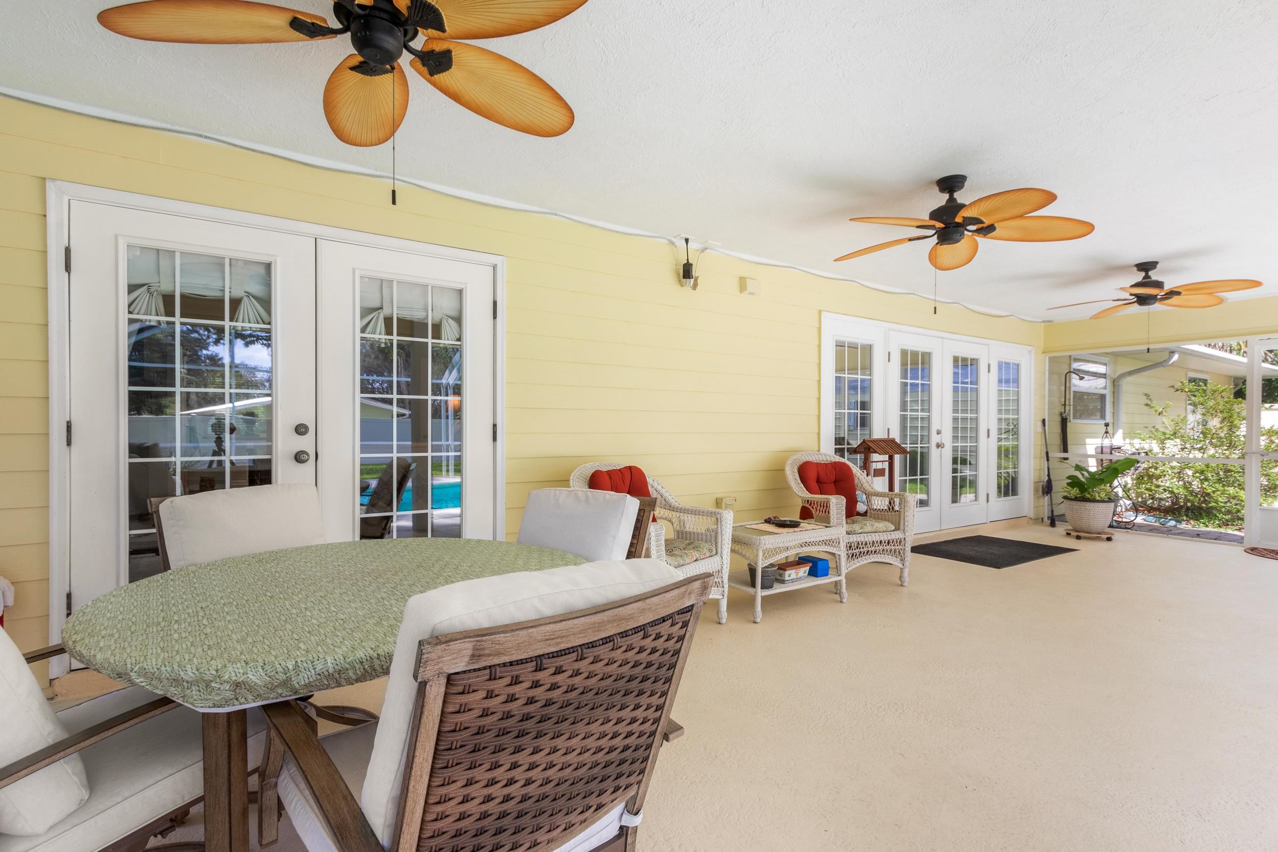 East Palatka, Florida, 32131, United States, 3 Bedrooms Bedrooms, ,2 BathroomsBathrooms,Residential,For Sale,1983358