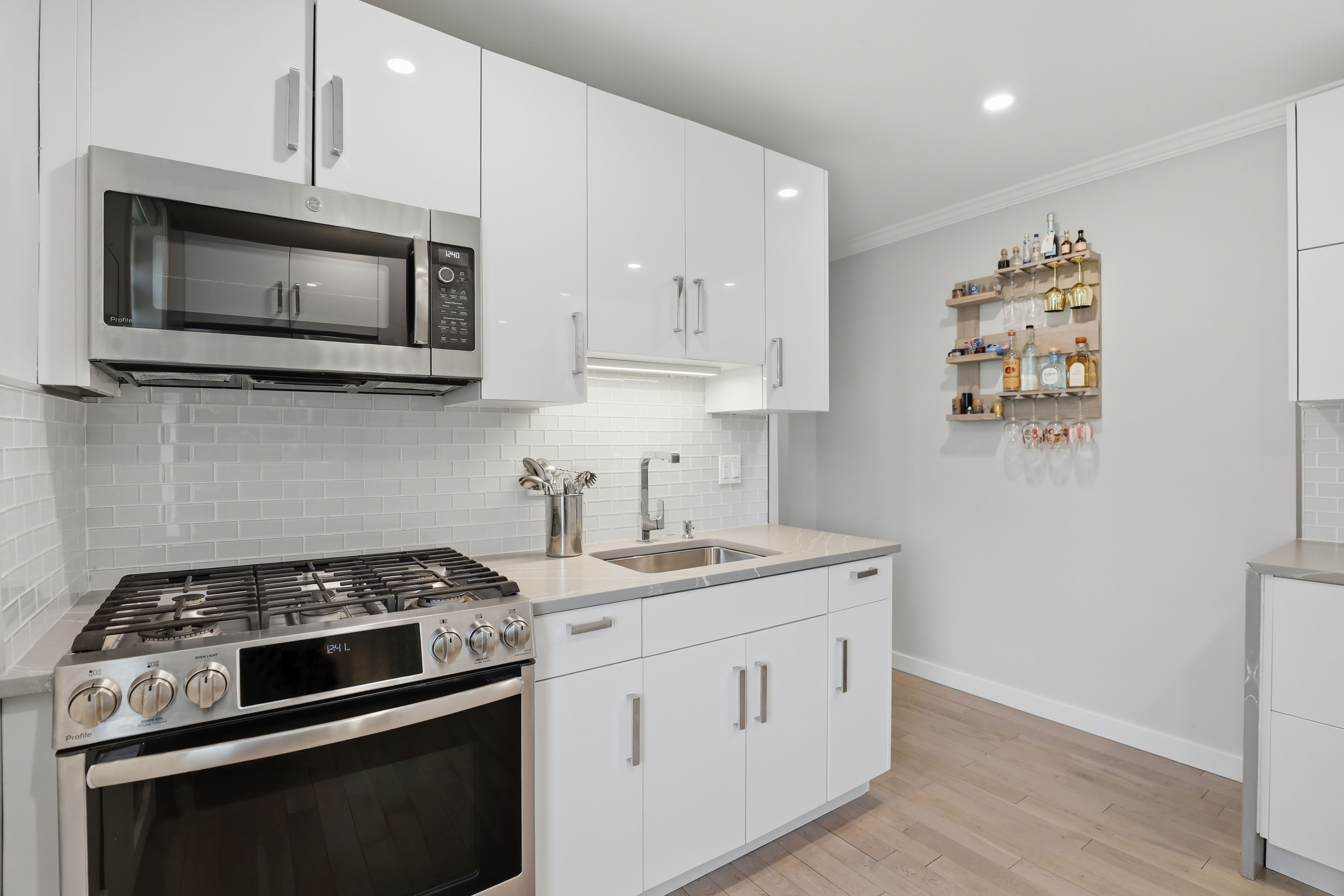  1304 Midland Avenue - 物件實景