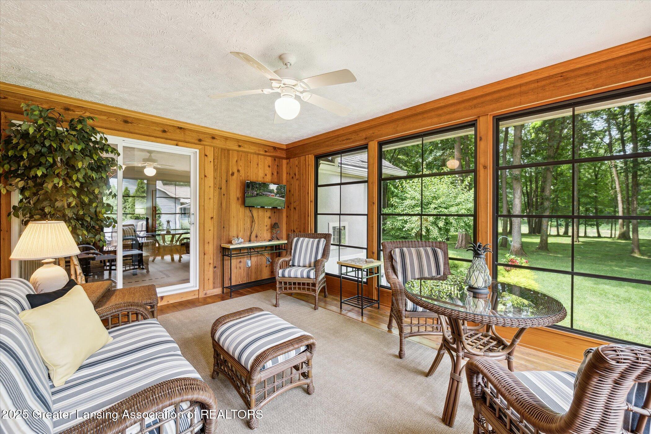 Bath, Michigan, 48808, United States, 4 Bedrooms Bedrooms, ,3 BathroomsBathrooms,Residential,For Sale,1890488