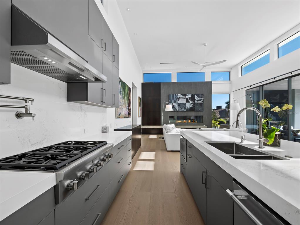 Sarasota, Florida, 34236, United States, 3 Bedrooms Bedrooms, ,5 BathroomsBathrooms,Residential,For Sale,2003430