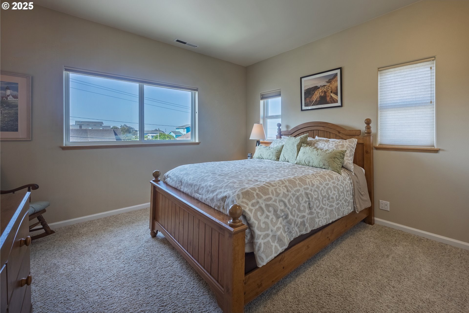 Lincoln City, Oregon, 97367, United States, 4 Bedrooms Bedrooms, ,3 BathroomsBathrooms,Residential,For Sale,1793948