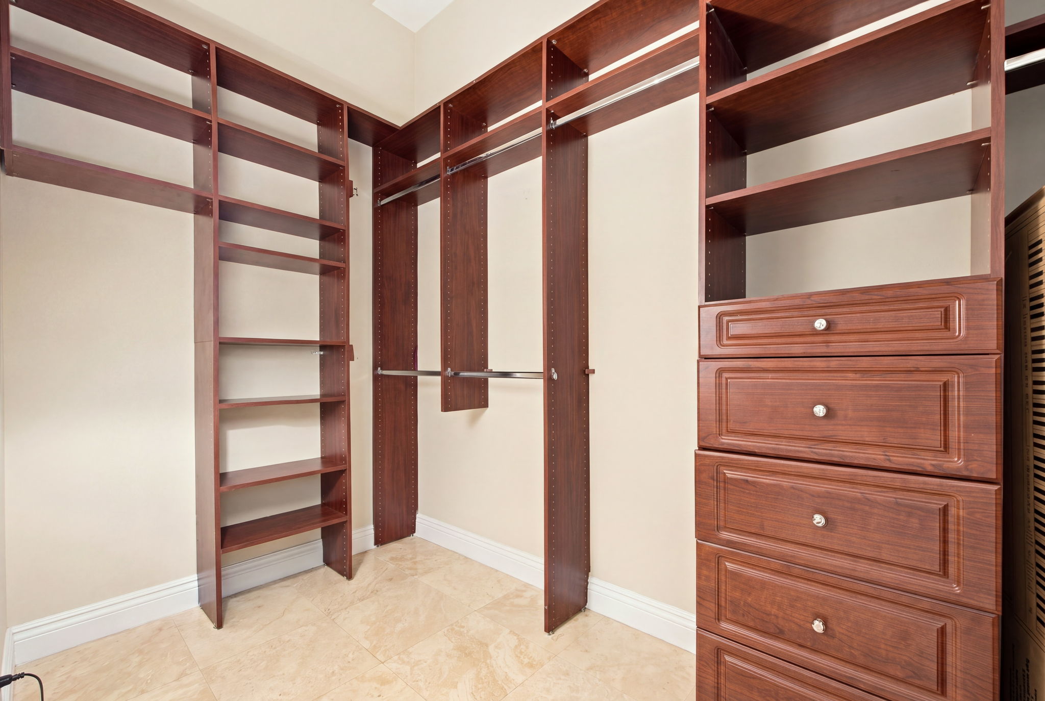  19900 E Country Club Dr, Aventura, FL, 33180 - 物件實景