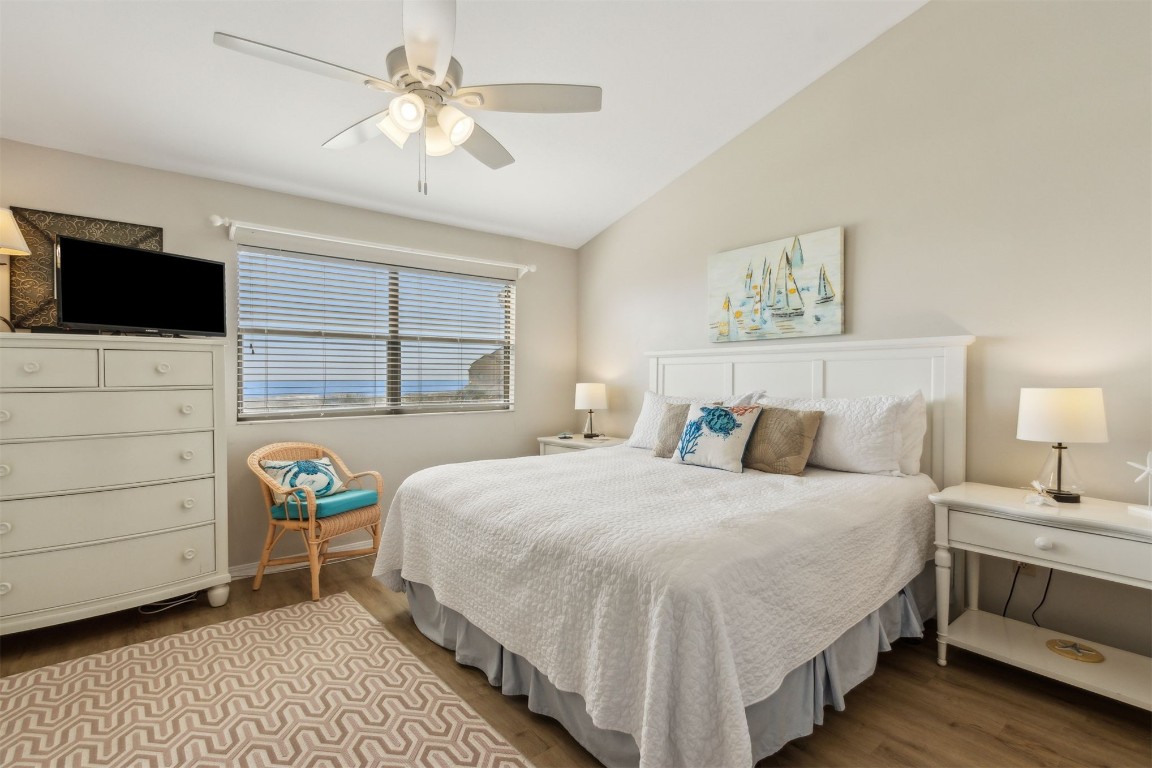 Fernandina Beach, Florida, 32034, United States, 2 Bedrooms Bedrooms, ,2 BathroomsBathrooms,Residential,For Sale,1990876