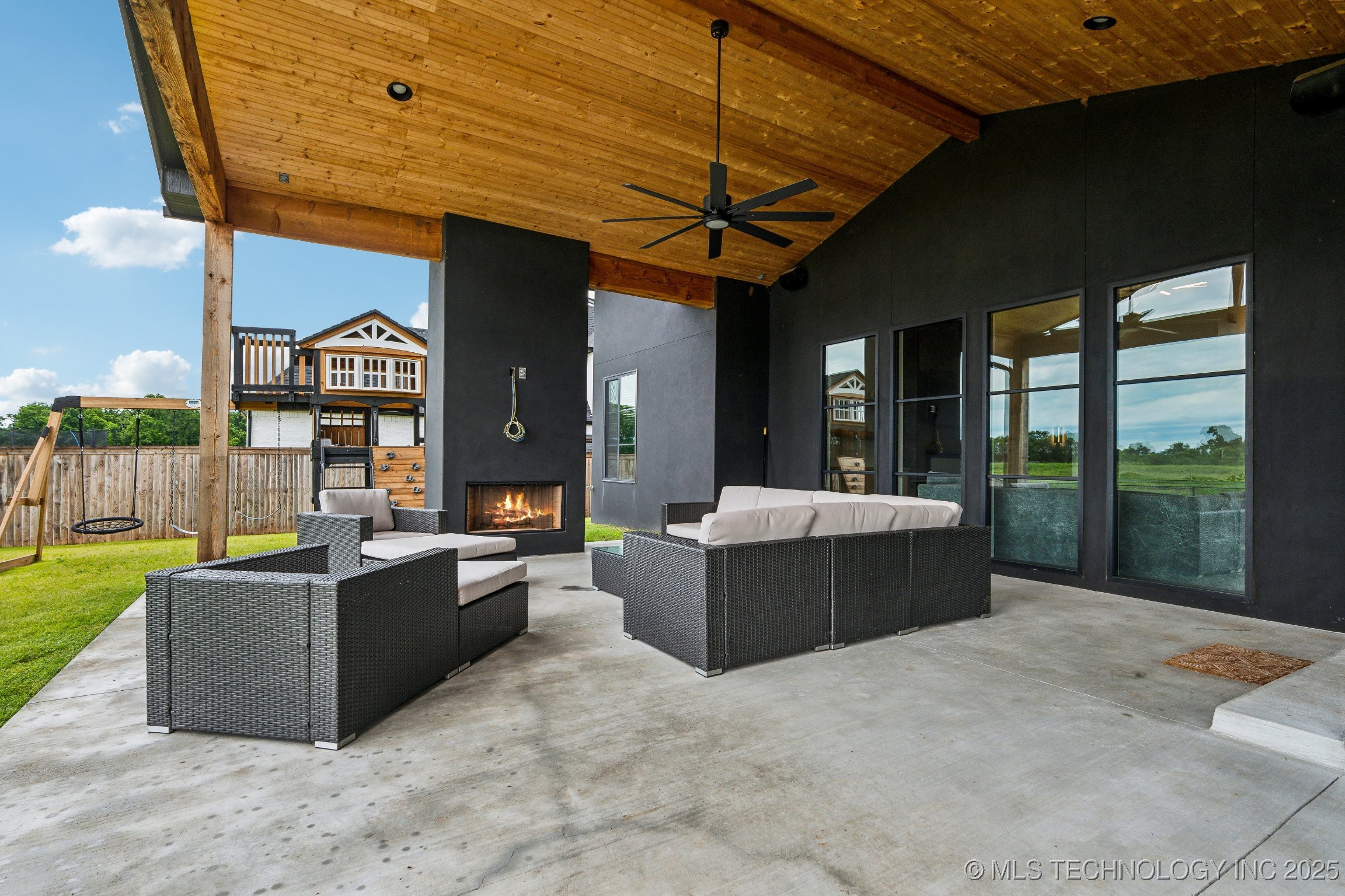 Bixby, Oklahoma, 74008, United States, 5 Bedrooms Bedrooms, ,5 BathroomsBathrooms,Residential,For Sale,1838867