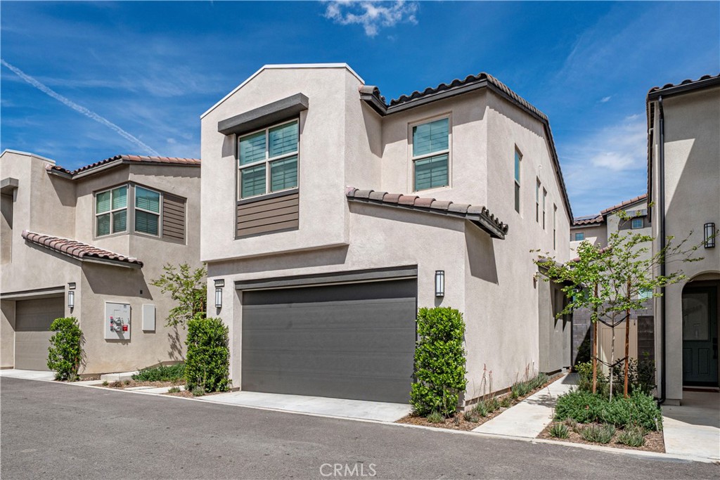 Fontana, California, 92336, United States, 3 Bedrooms Bedrooms, ,2 BathroomsBathrooms,Residential,For Sale,2037862