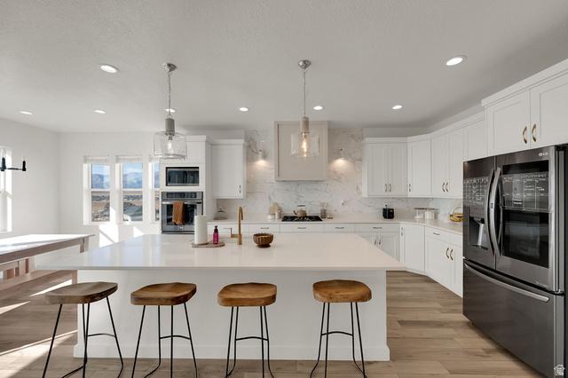 Eagle Mountain, Utah, 84005, United States, 4 Bedrooms Bedrooms, ,3 BathroomsBathrooms,Residential,For Sale,1992587