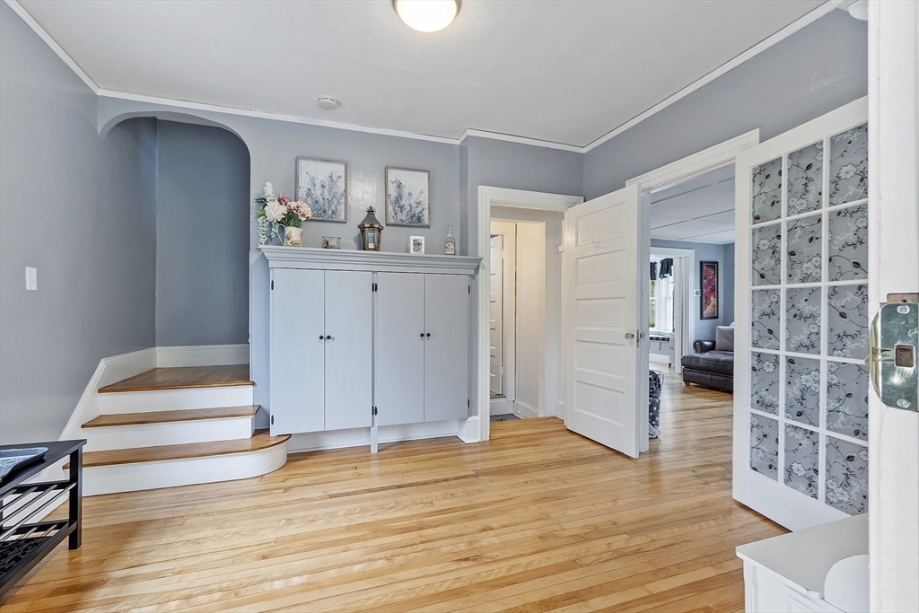 Lunenburg, Massachusetts, 01462, United States, 4 Bedrooms Bedrooms, ,2 BathroomsBathrooms,Residential,For Sale,1876161