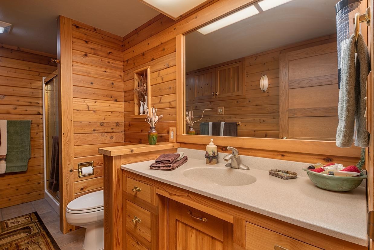 Watersmeet, Michigan, 49969, United States, 4 Bedrooms Bedrooms, ,3 BathroomsBathrooms,Residential,For Sale,1979345